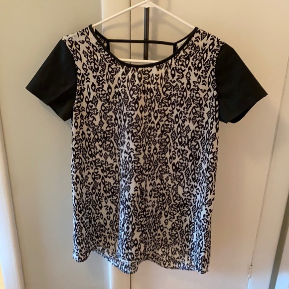 Pleather detail tunic - Picture 1 of 3